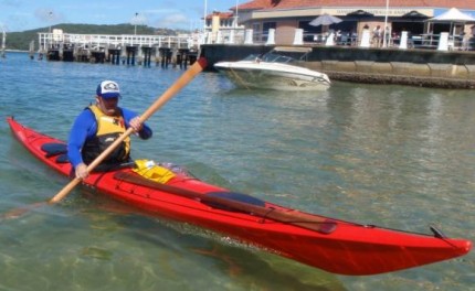 Final strokes into the protected beach at Manly Wharf
