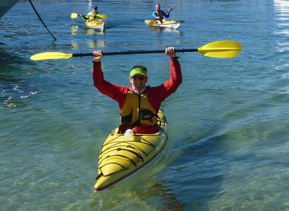 A triumphant Mark at the end of the paddle. Still not sure about that vizor!!