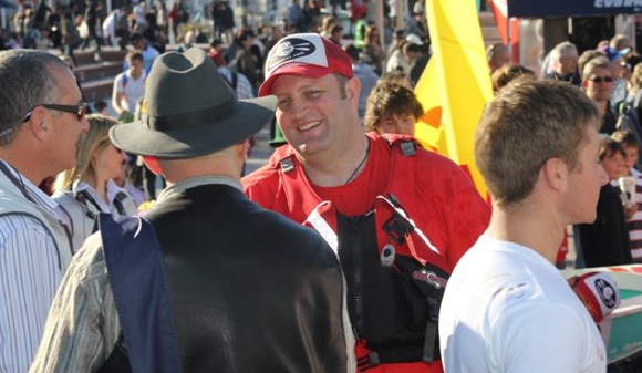 Chatting to onlookers after the race. Mike was probably off in search of cameras....