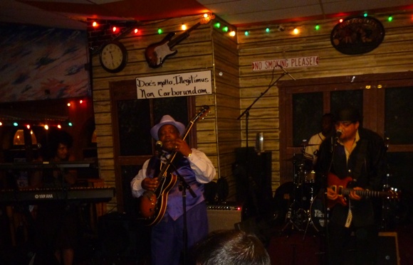 A Chicago blues and nightlife institution - Kingston Mines (main room)